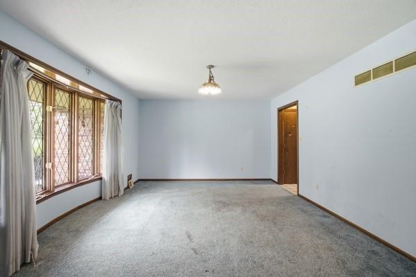 5423 Phelps Road Property Photo 9