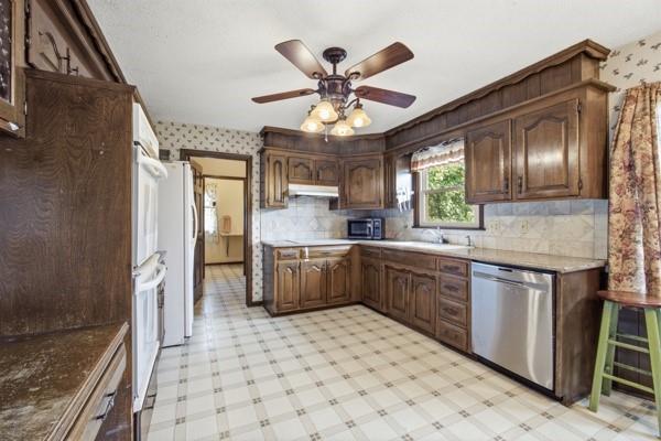 5423 Phelps Road Property Photo 17