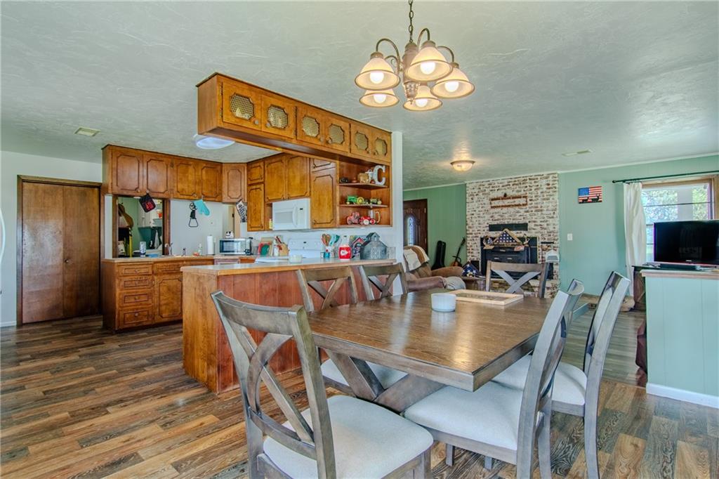 8132 N Highway 13 Highway Property Photo 15
