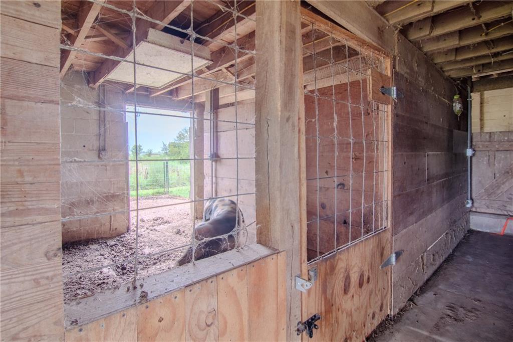 8132 N Highway 13 Highway Property Photo 32