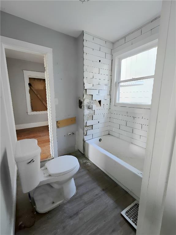 5802 Thompson Avenue Property Photo 4