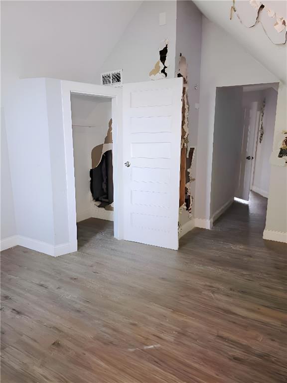 5802 Thompson Avenue Property Photo 10