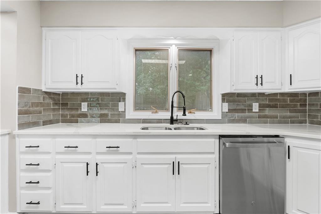 7232 N Monroe Avenue Property Photo