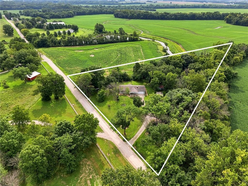 422 Ne 500 Road Property Photo 1