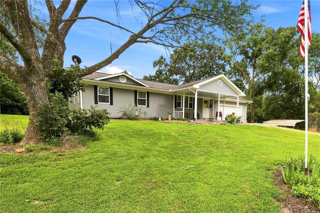 422 Ne 500 Road Property Photo 7