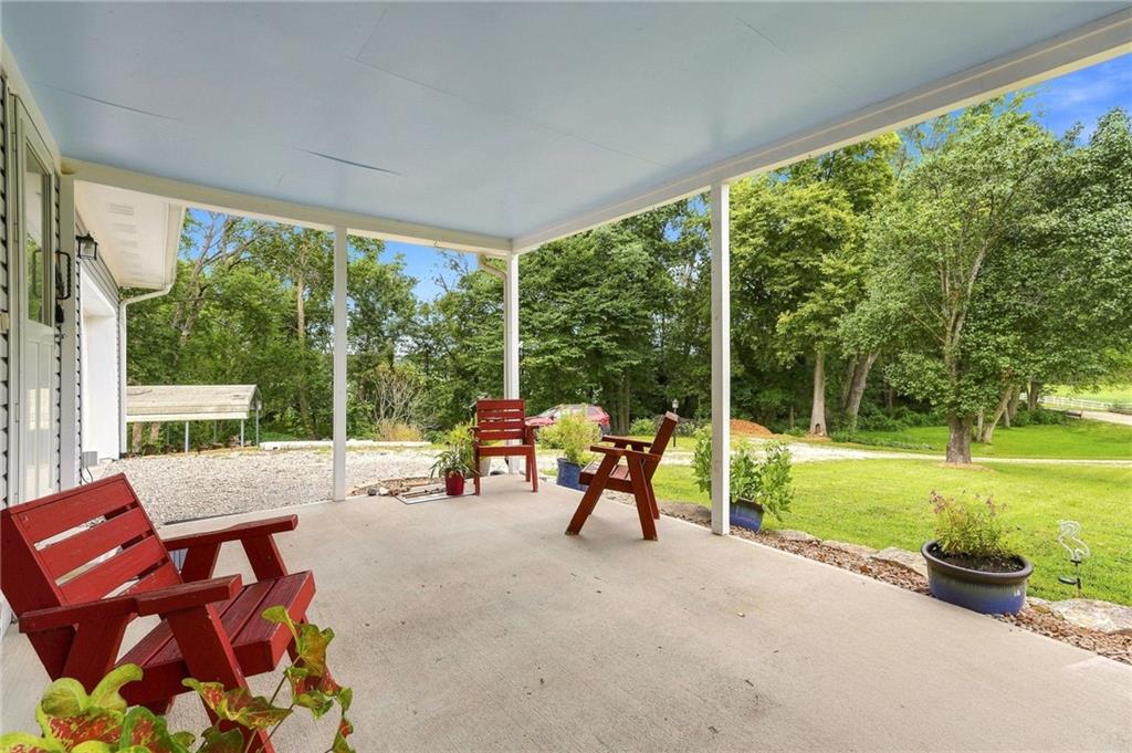 422 Ne 500 Road Property Photo 9