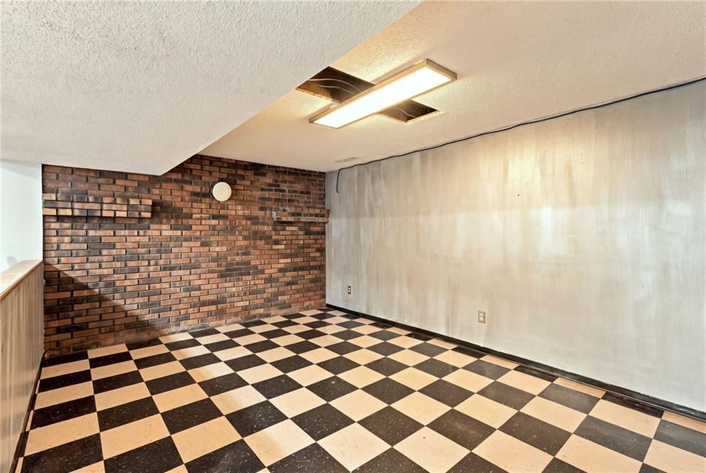 422 Ne 500 Road Property Photo 38