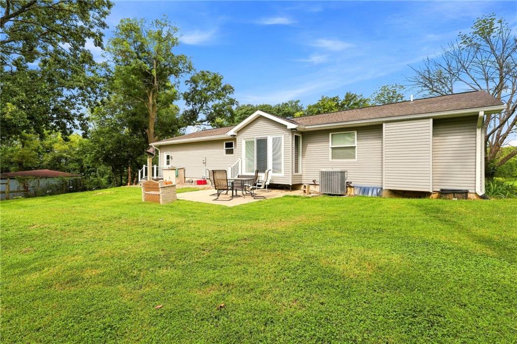 422 Ne 500 Road Property Photo 53