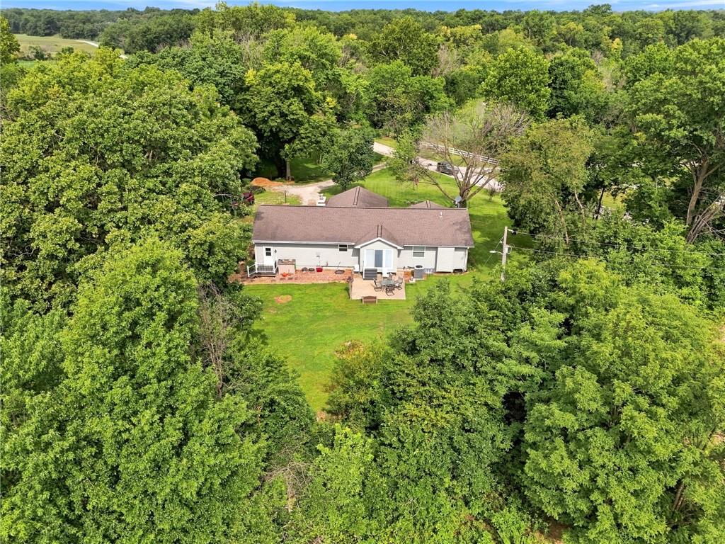 422 Ne 500 Road Property Photo 56