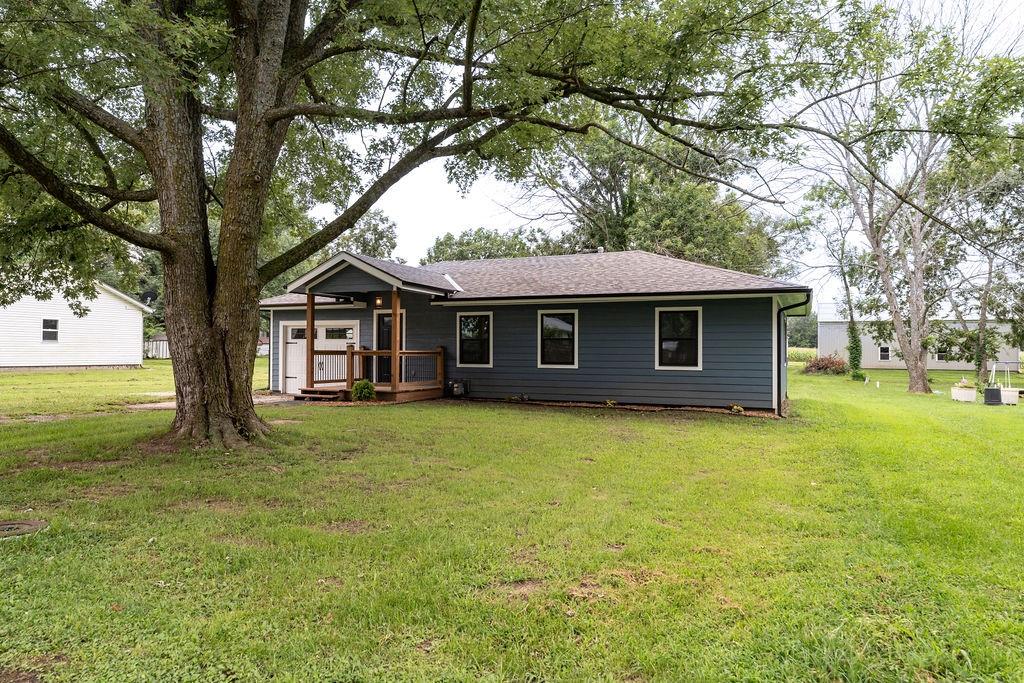 910 N Edith Avenue Property Photo 3