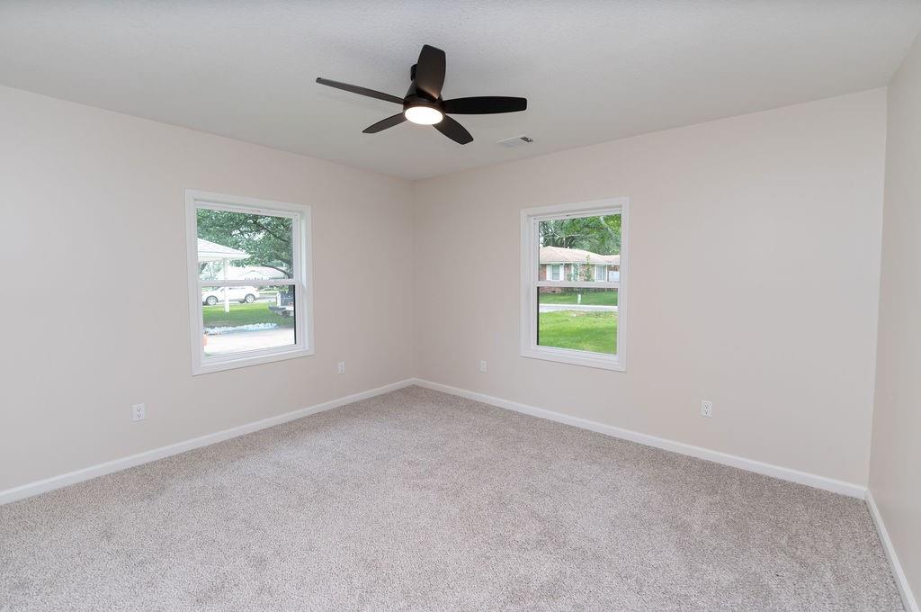 910 N Edith Avenue Property Photo 10