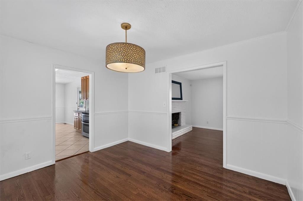 7726 Everett Avenue Property Photo 15