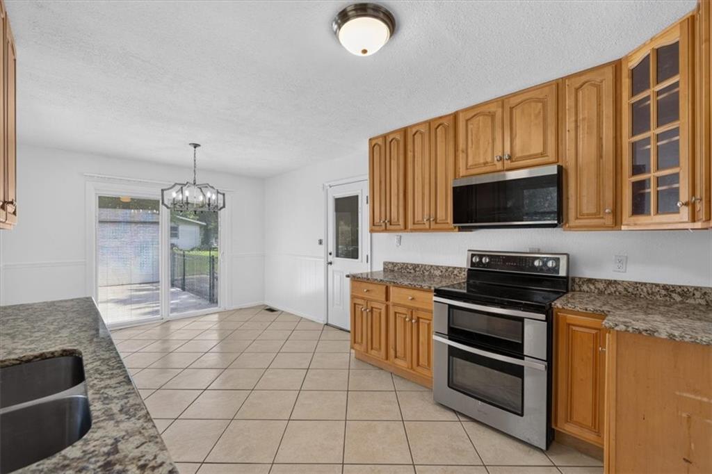 7726 Everett Avenue Property Photo 17