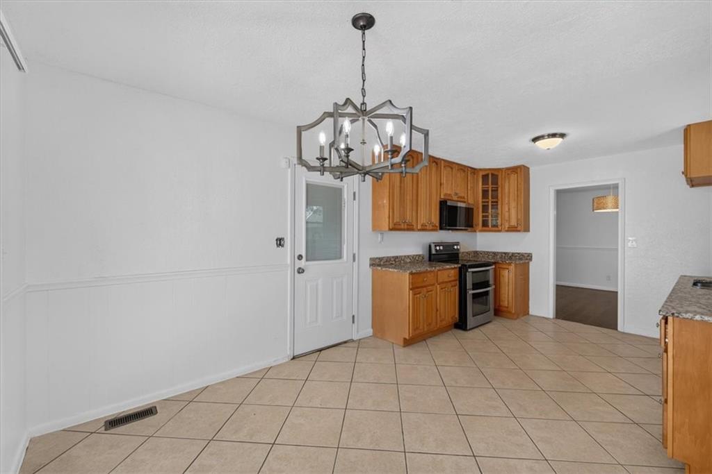 7726 Everett Avenue Property Photo 22