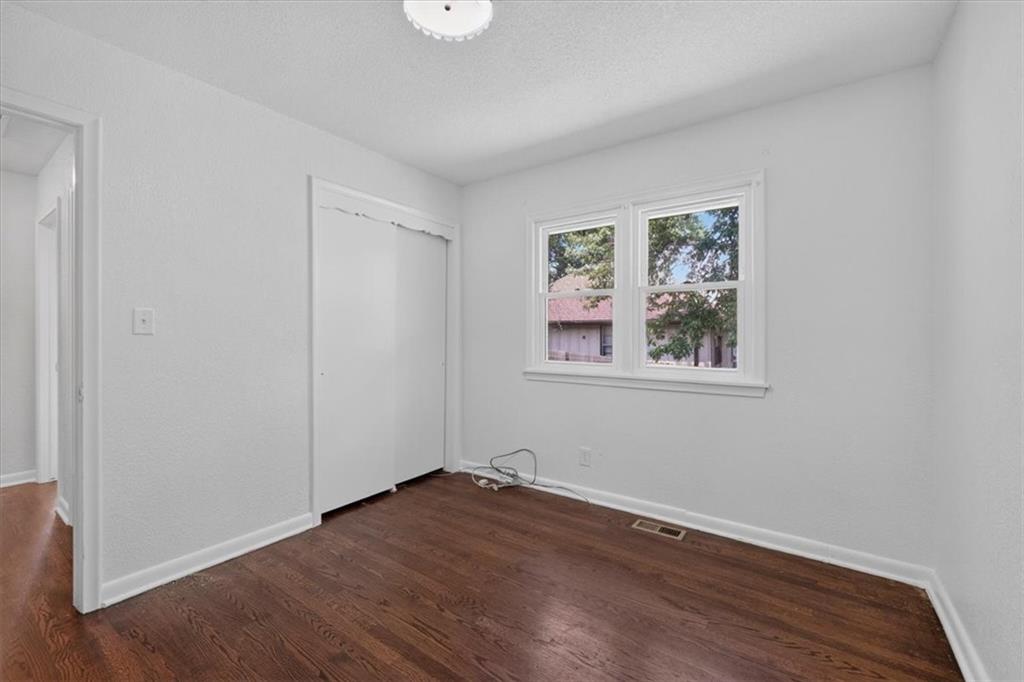 7726 Everett Avenue Property Photo 25
