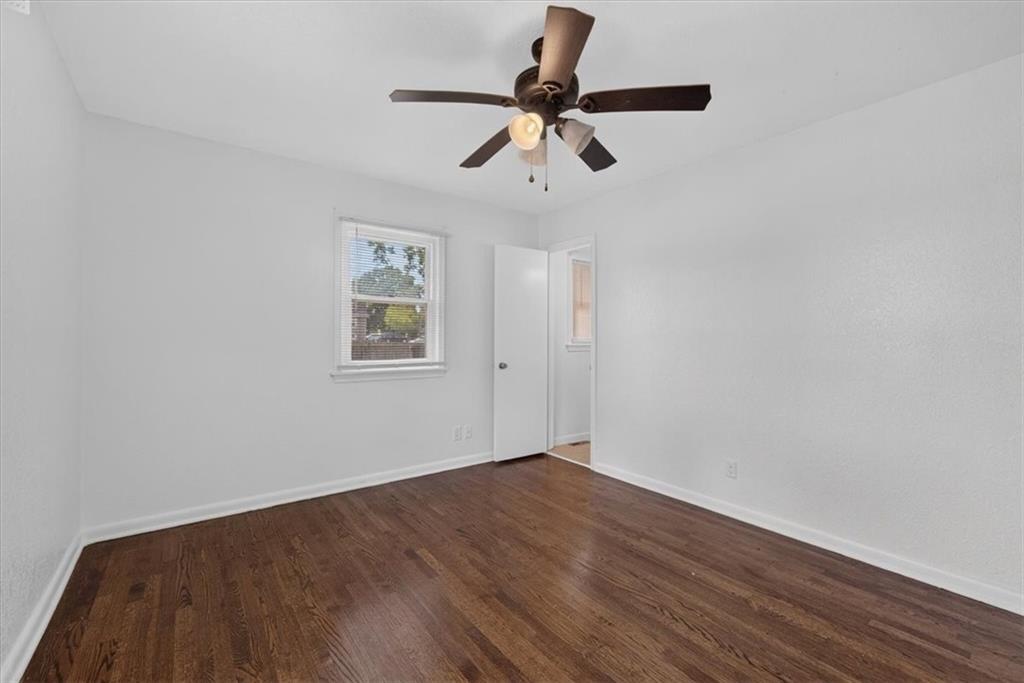 7726 Everett Avenue Property Photo 35