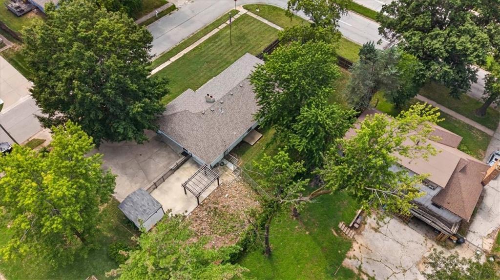 7726 Everett Avenue Property Photo 64