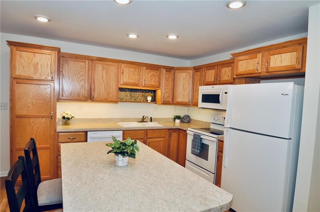 2651 Nw Barry Road Property Photo 6