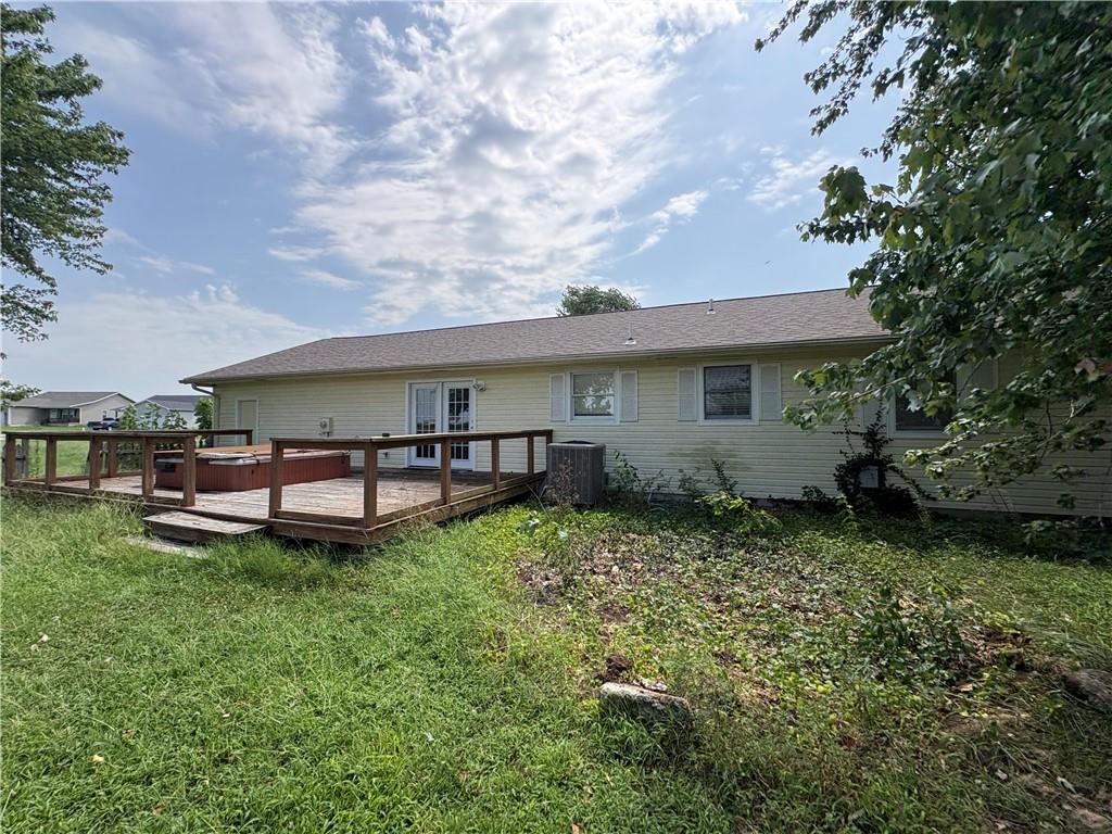 720 Meadow Lane Property Photo 6