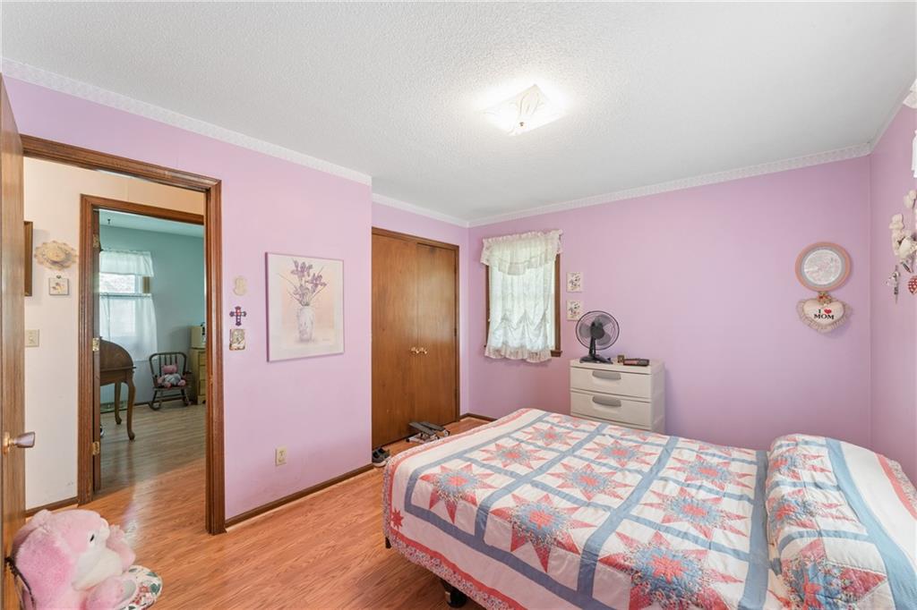 9812 Hillcrest Road Property Photo 16