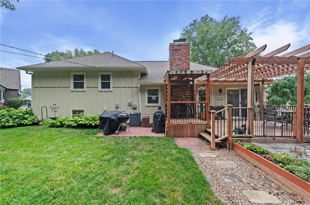 1705 Ne Pine Circle Property Photo 38