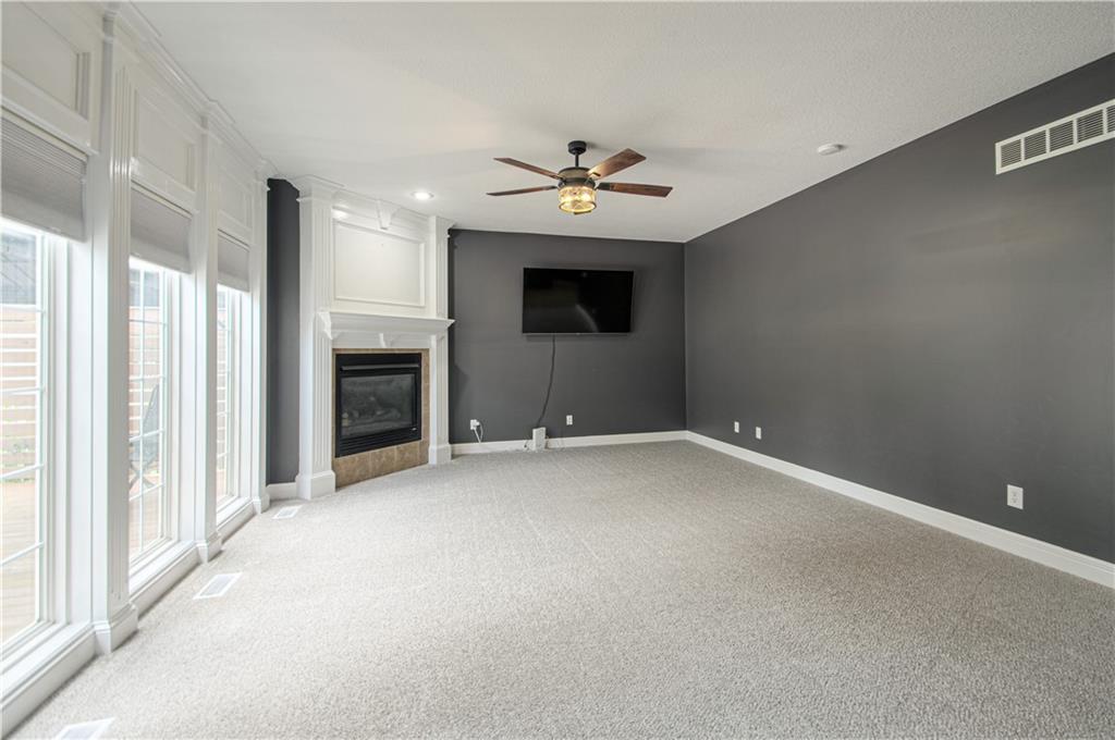 901 Chisam Road Property Photo 6