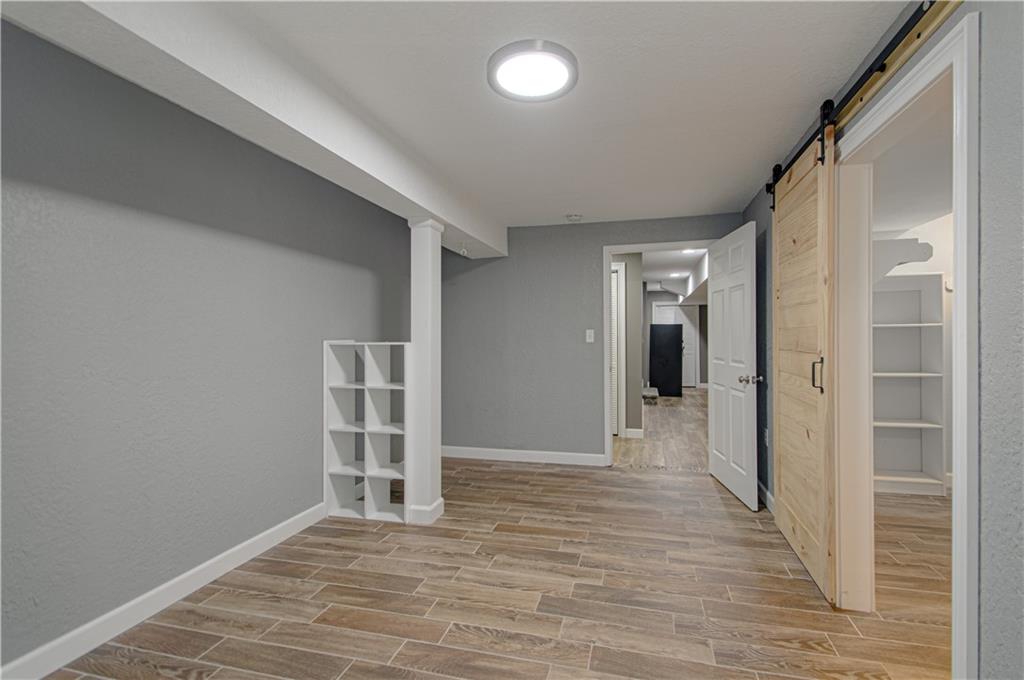 901 Chisam Road Property Photo 33