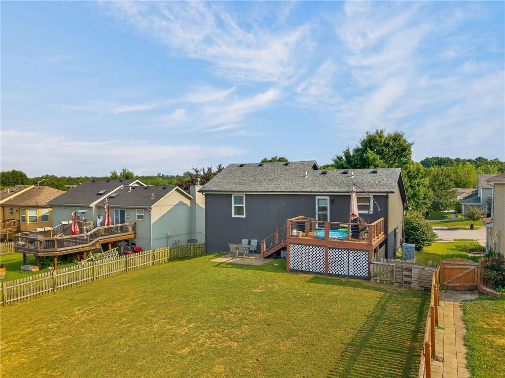 8412 Ne 115th Terrace Property Photo 6