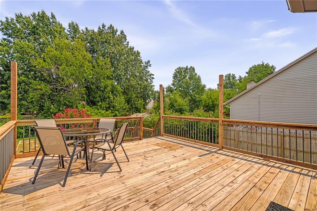 1005 Se Bridgehampton Way Property Photo 26
