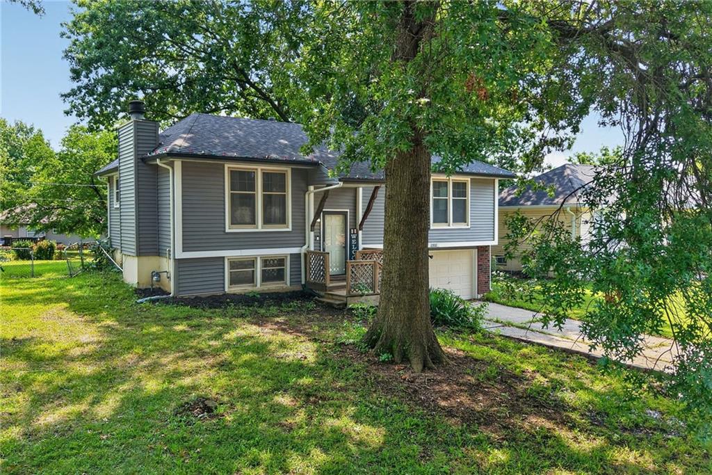 11931 Manchester Avenue Property Photo 1