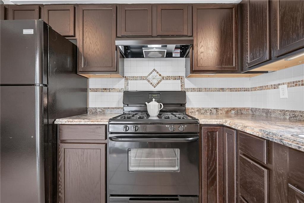 11931 Manchester Avenue Property Photo 16