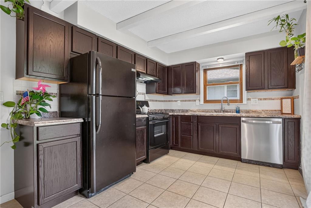 11931 Manchester Avenue Property Photo 17