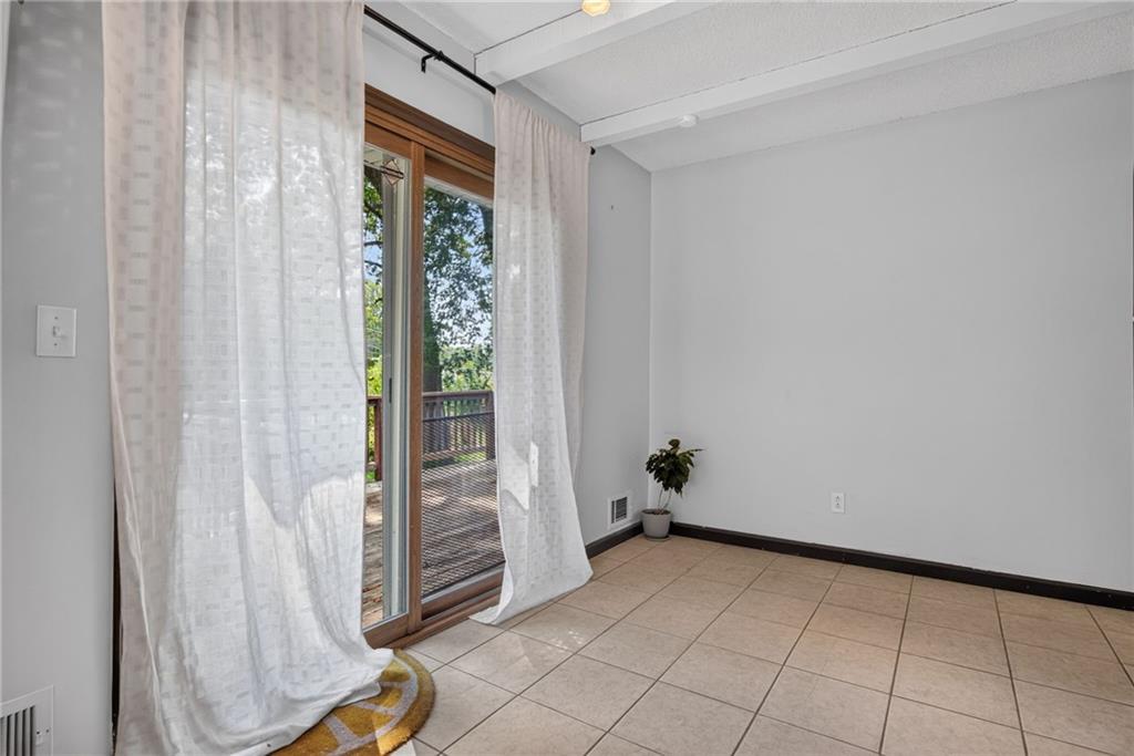 11931 Manchester Avenue Property Photo 19
