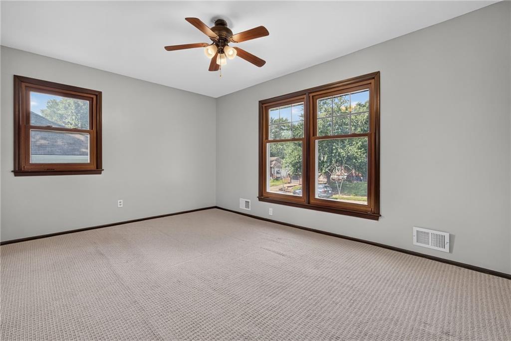 11931 Manchester Avenue Property Photo 20