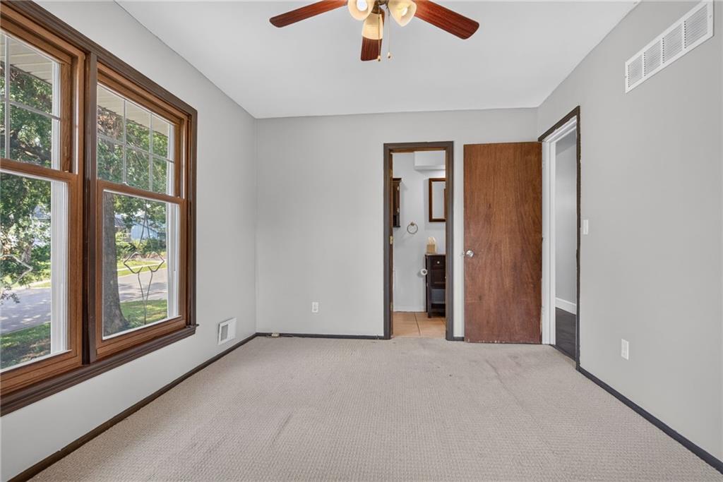 11931 Manchester Avenue Property Photo 22