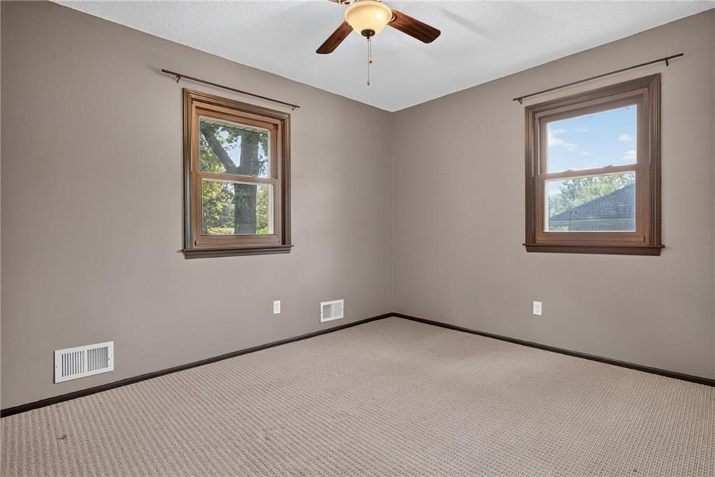 11931 Manchester Avenue Property Photo 26
