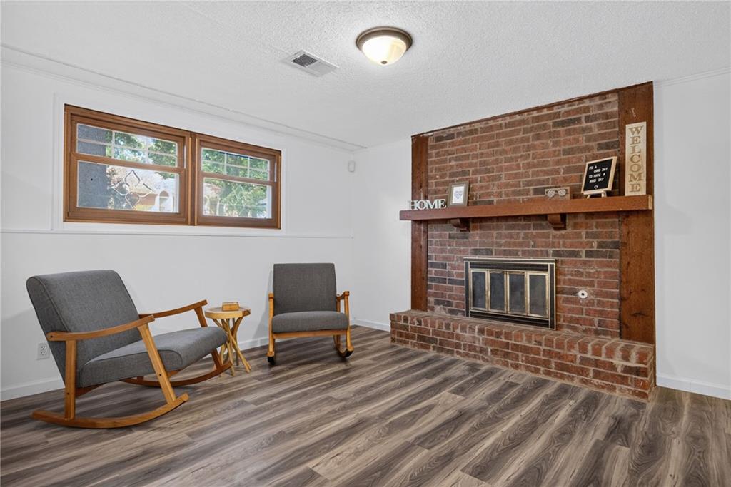 11931 Manchester Avenue Property Photo 28