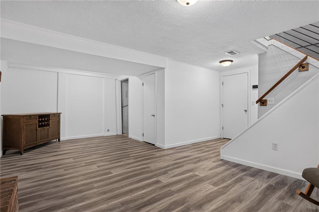 11931 Manchester Avenue Property Photo 30