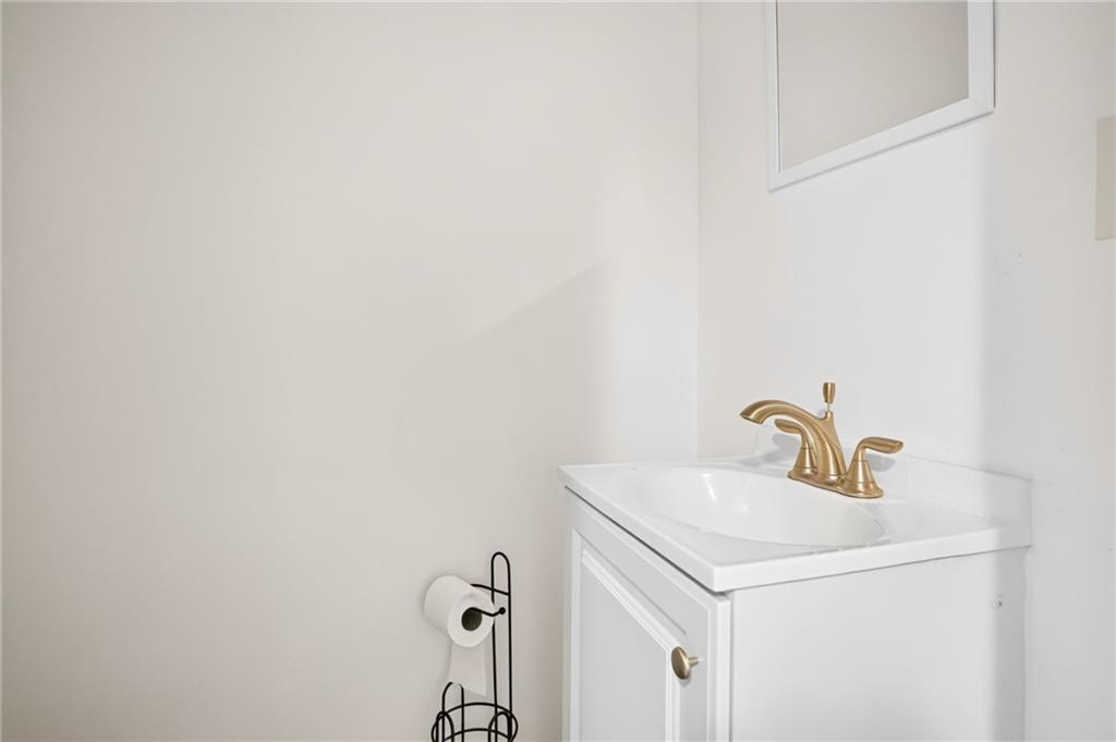 11931 Manchester Avenue Property Photo 31