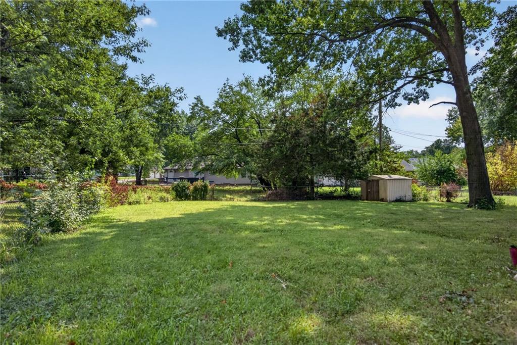 11931 Manchester Avenue Property Photo 34