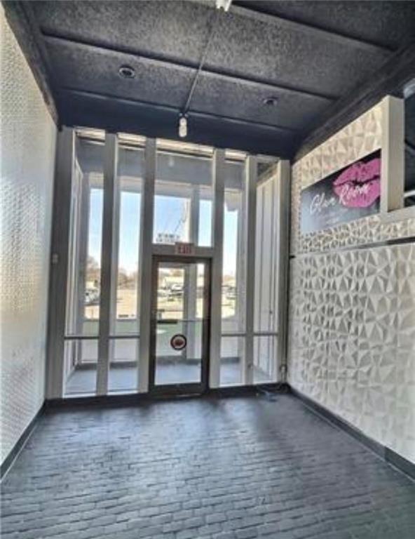 1419 W Austin Boulevard Property Photo 15