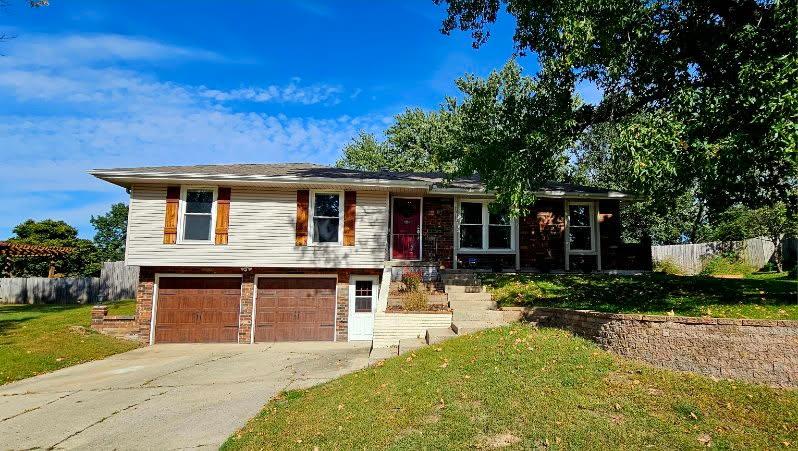 7013 N Winan Avenue Property Photo 1