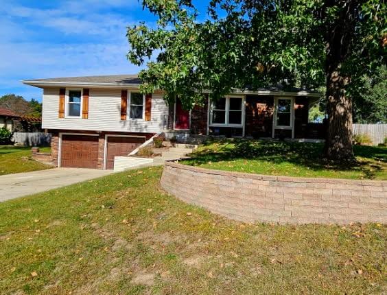 7013 N Winan Avenue Property Photo 4