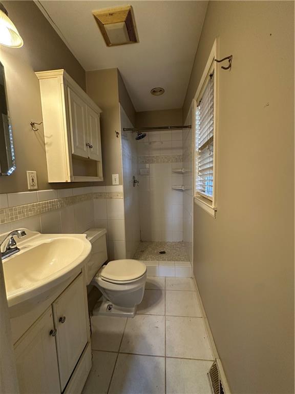 8404 Booth Avenue Property Photo 6