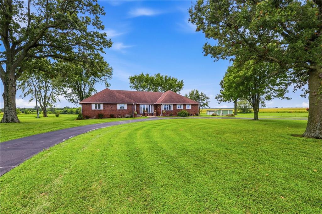 34301 E State Route 2 Highway Property Photo 2