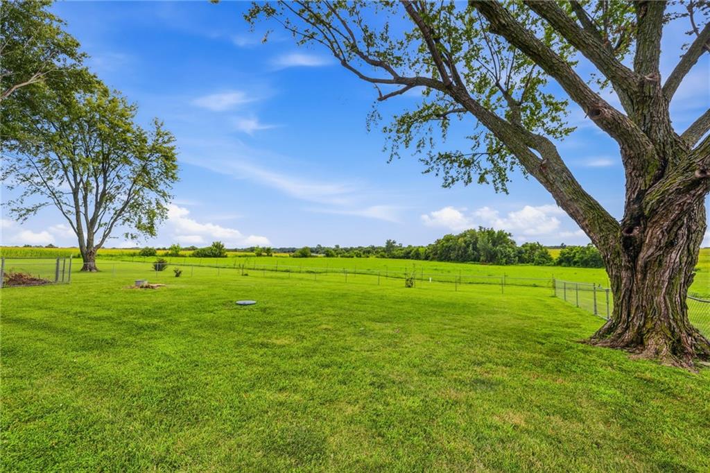 34301 E State Route 2 Highway Property Photo 27