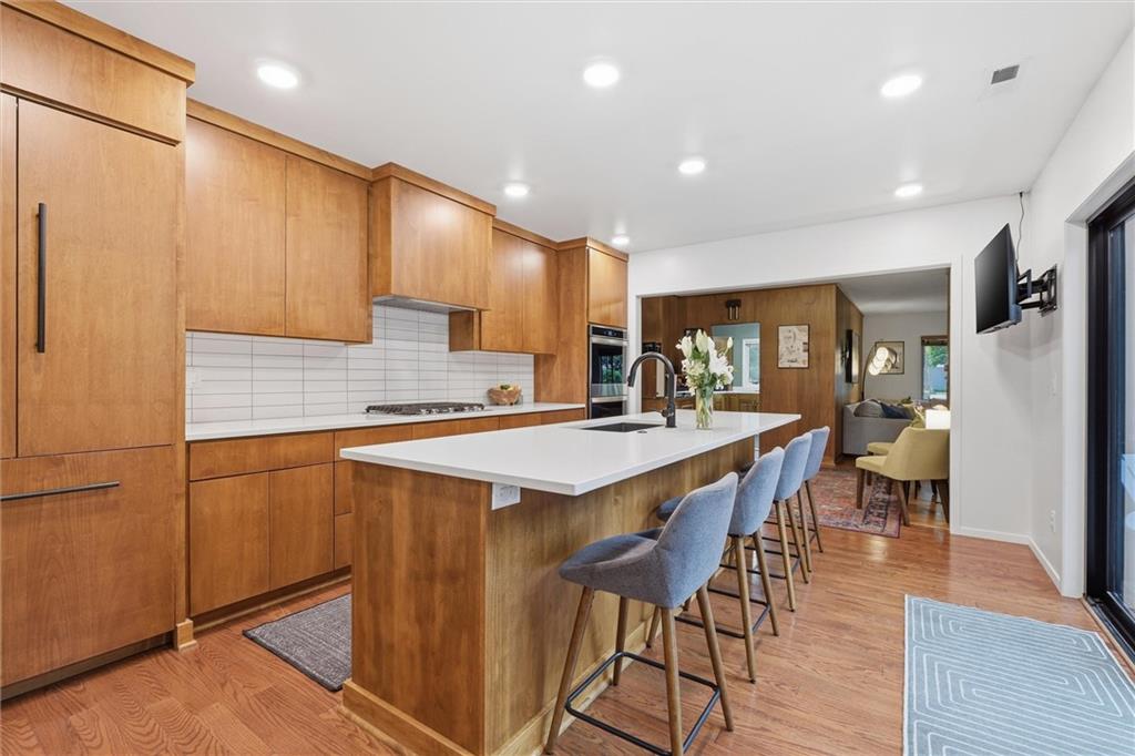 1506 University Drive Property Photo 13