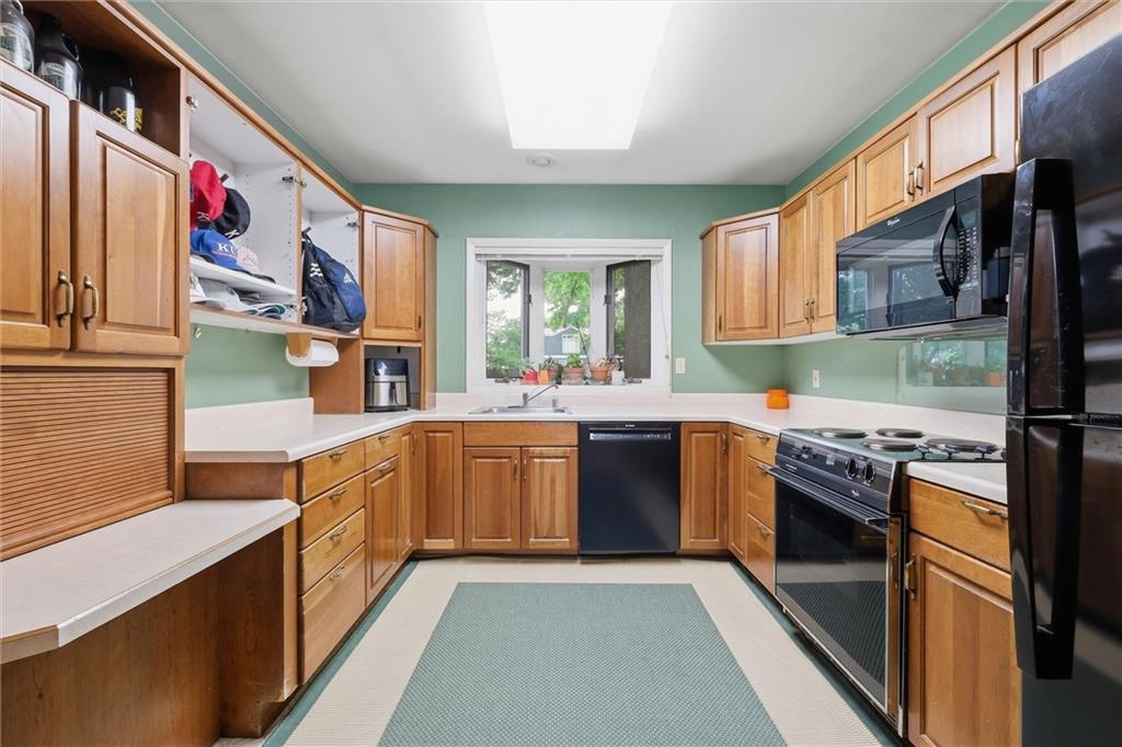 1506 University Drive Property Photo 14