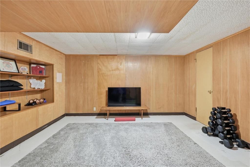 1506 University Drive Property Photo 38