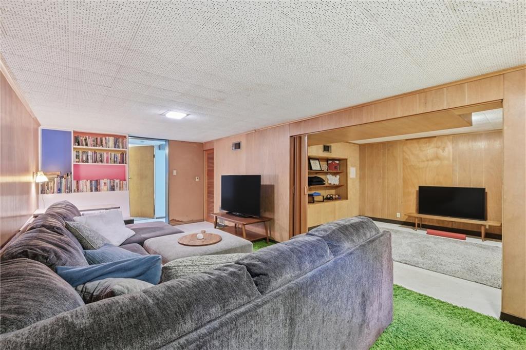 1506 University Drive Property Photo 41